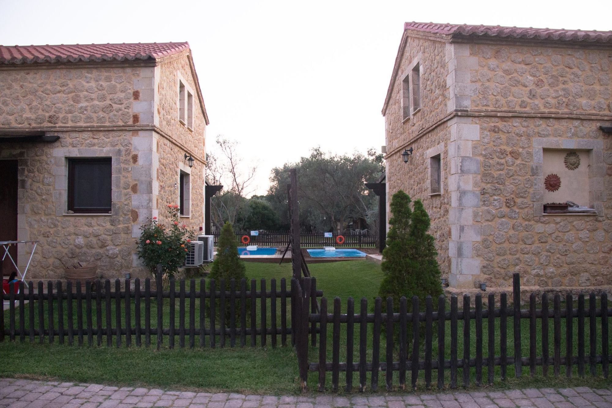 5 Stars Villas Свороната Екстер'єр фото